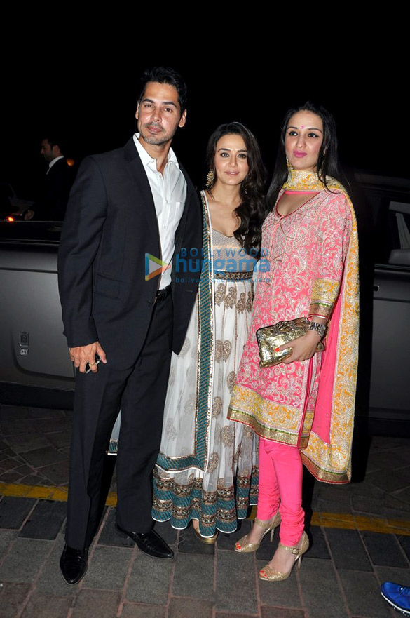 celebs grace abhinav ashima shuklas wedding reception 4
