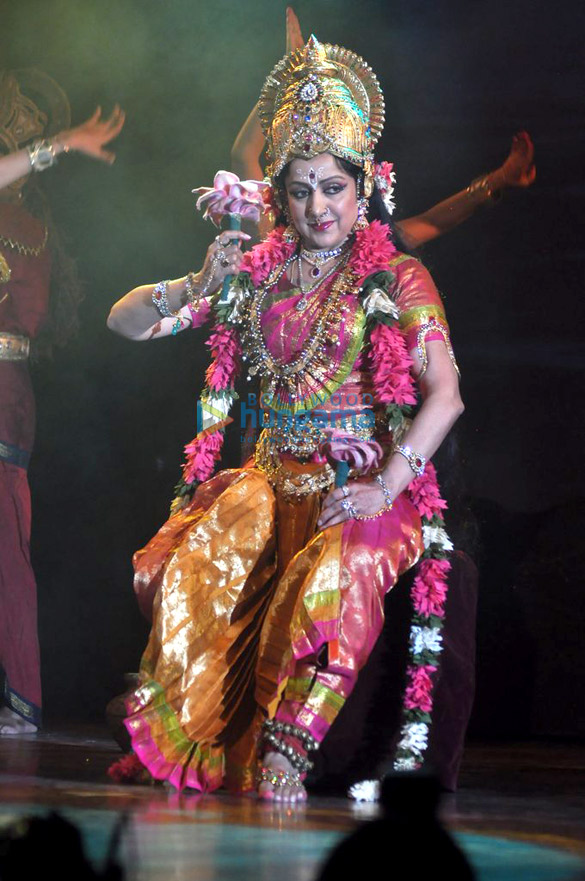 hema malini performs for jaya smriti 11
