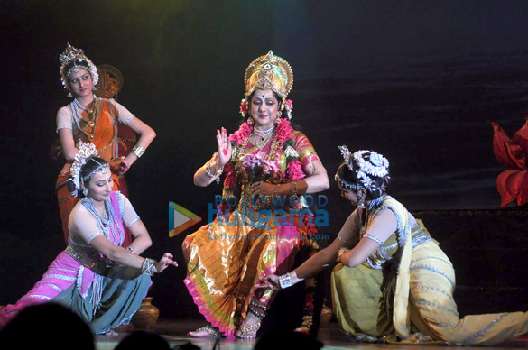hema malini performs for jaya smriti 6
