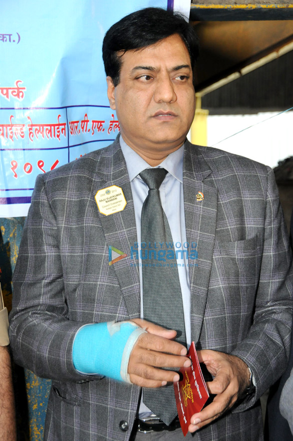 raju manwani launched social campaign for women safety 9