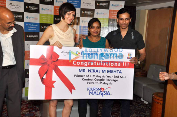 yana gupta meets bollywood hungamas contest winners 2