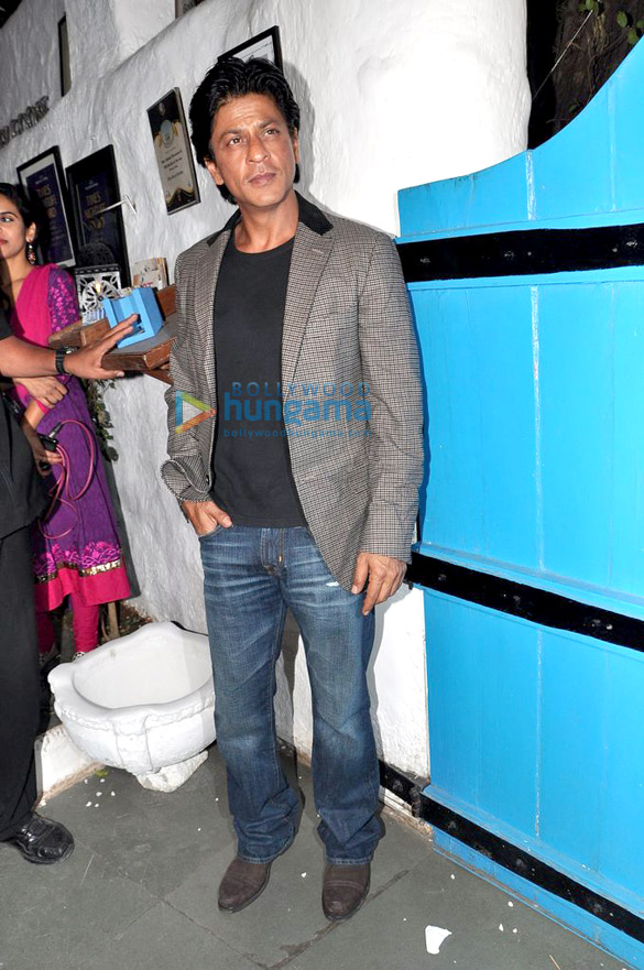 celebs grace dabboo ratnanis calendar launch 21