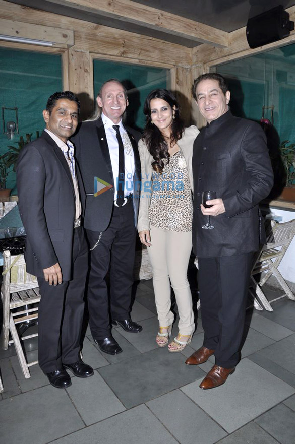 vinod shankar nair hosts bash for greogry david roberts 3
