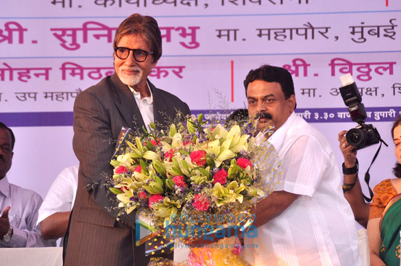 amitabh bachchan unveils clean mumbai campaign 3