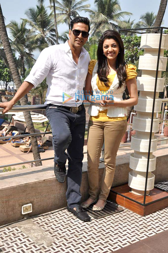 akshay kajal aggarwal promote special 26 6