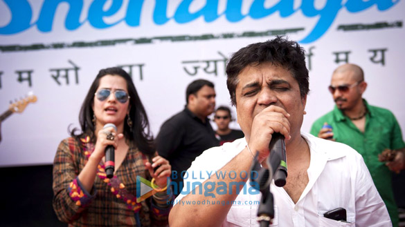 aamir khan at satyamev jayate concert for snehalaya 7