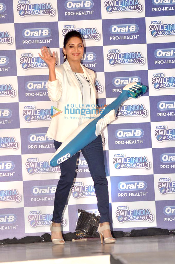 madhuri at oral b smile india movement 3 2
