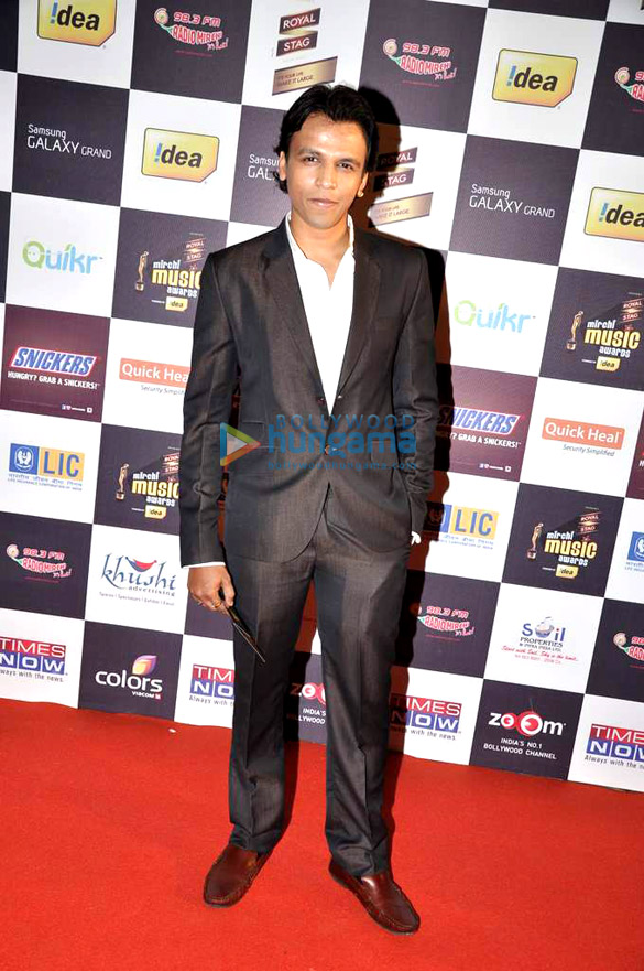 red carpet of mirchi music awards 30