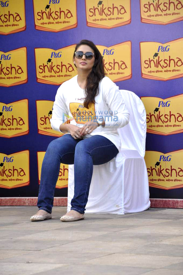 celebs at walk for the love of shiksha promotions 13