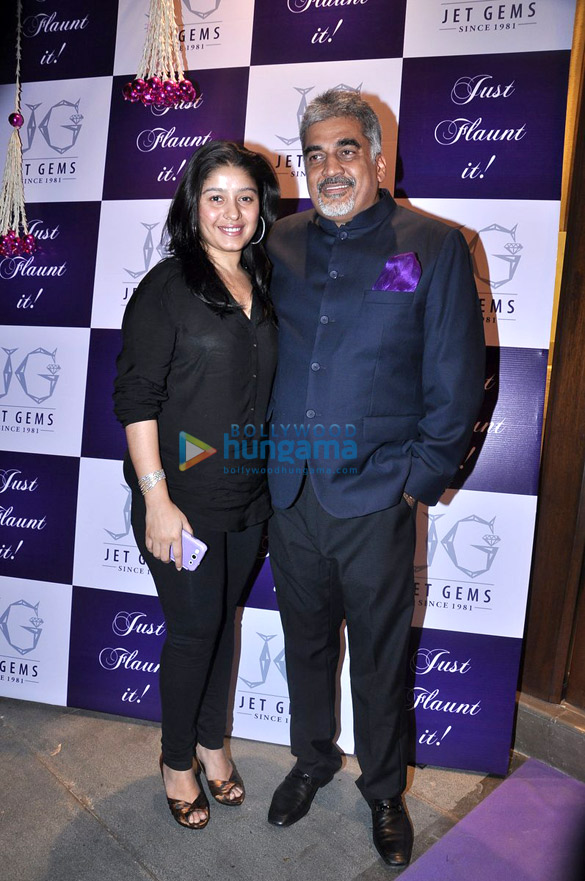 karisma at pradeep jethanis jet gems store launch 4