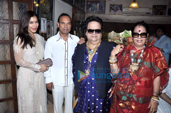 sophie rimi sen at bappi lahiris sarwasti pooja 2