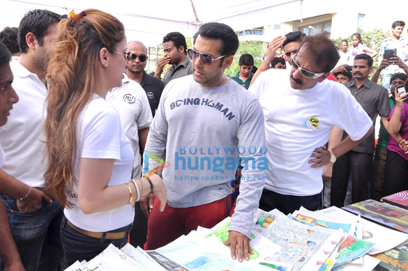 salman khan at rouble nagis art camp 25