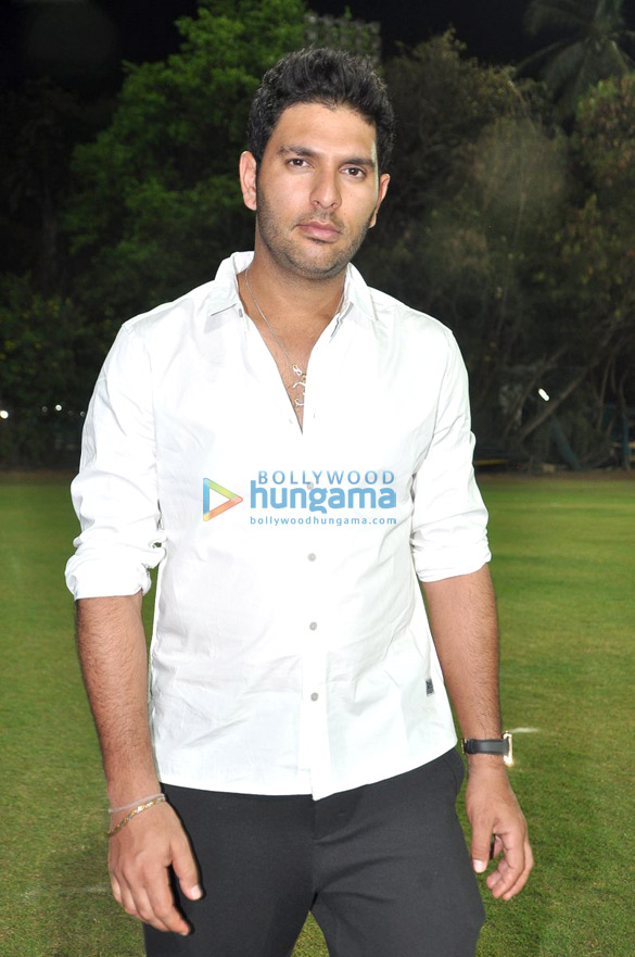 yuvraj singh unveils shailendra singhs book fk knows 29