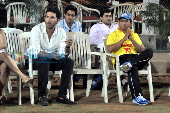 yuvraj singh unveils shailendra singhs book fk knows 28