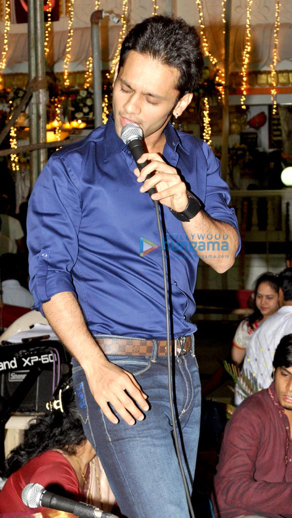 rahul vaidya celebrates maha shivratri 8