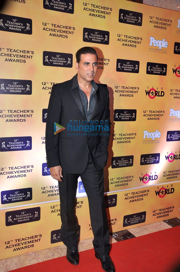 akshay jacqueline nargis at 12th teachers achievement awards 2