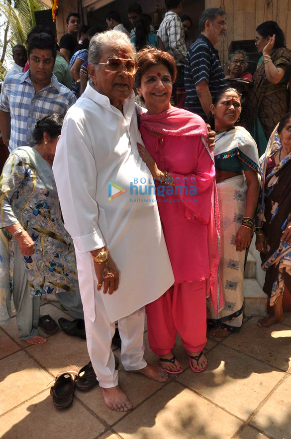hrithik celebrates maha shivratri with his family 13