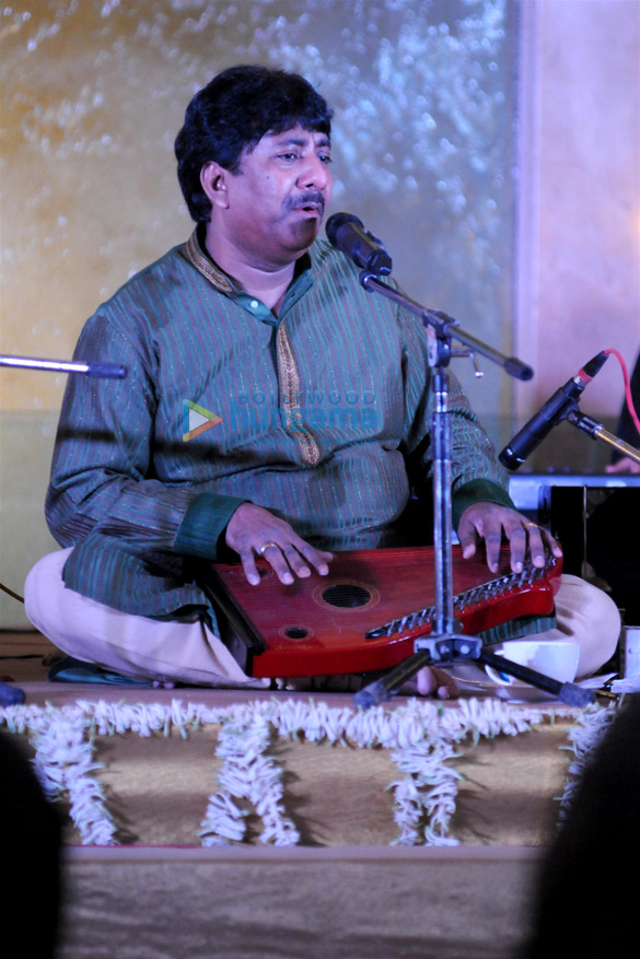 le club musiques soulful evening with talat aziz ustad rashid khan 19