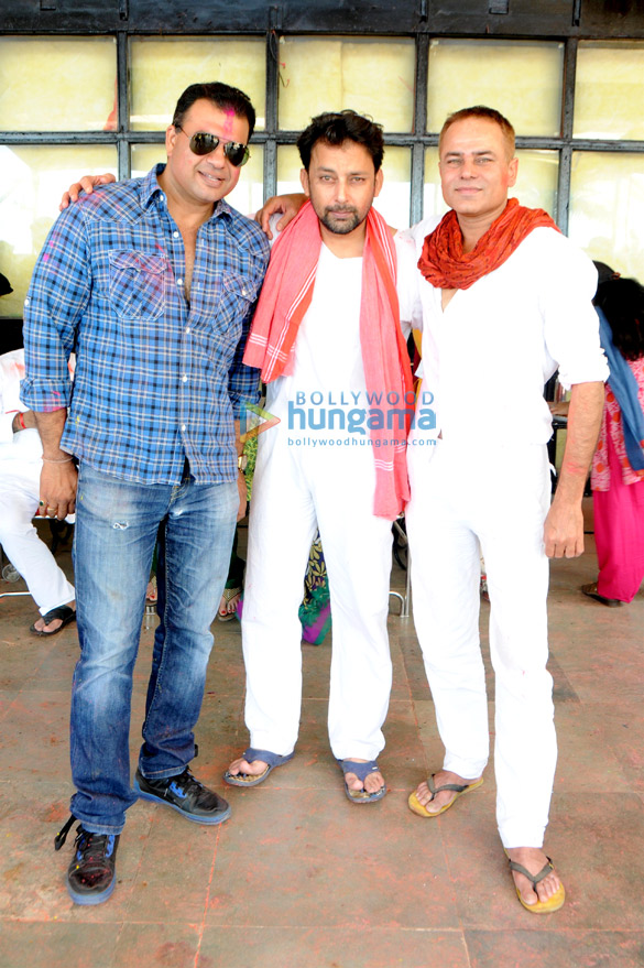 celebs celebrate holi at colour blasts 2013 7