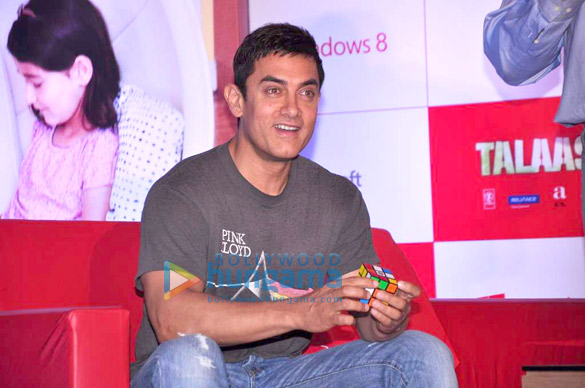 aamir khan meets the microsoft talaash contest winners 3