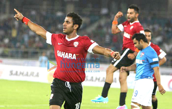 celebs play against the indian cricketers at the charity football match in delhi 9