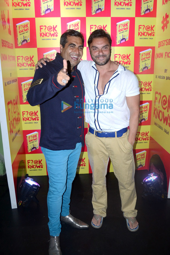 celebs grace the success bash of shailendra singhs book fk knows 2