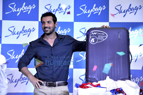 john abraham snapped promoting vip skybag 3