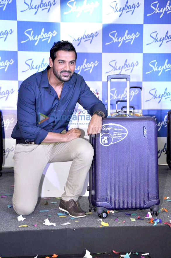 john abraham snapped promoting vip skybag 4