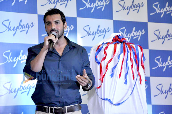 john abraham snapped promoting vip skybag 5