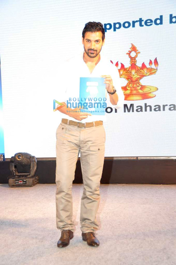 john at standard chartered marathon awards 6