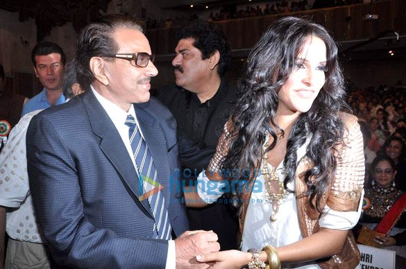 dharmendra neha dhupia and others at baisakhi celebration 9