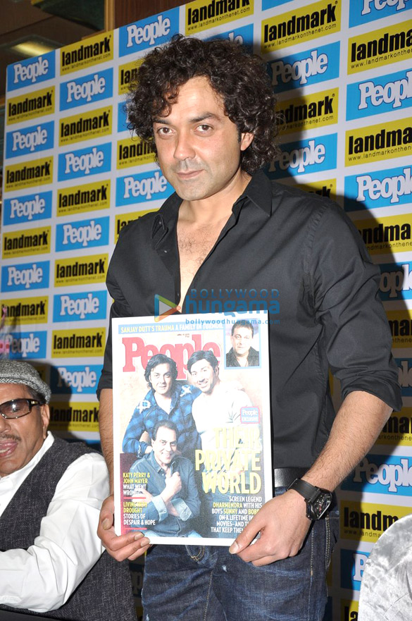 dharmendra bobby unveil people magazines latest issue 6