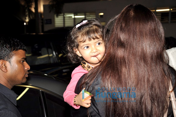 abhi ash aaradhya snapped arriving at the airport 7