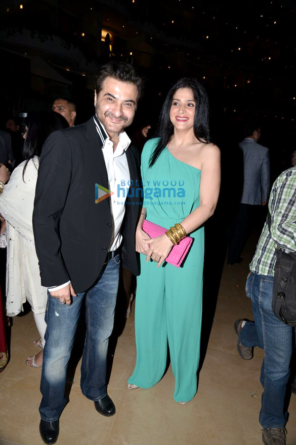 celebs grace the sahara pariwar bash for sridevi 30