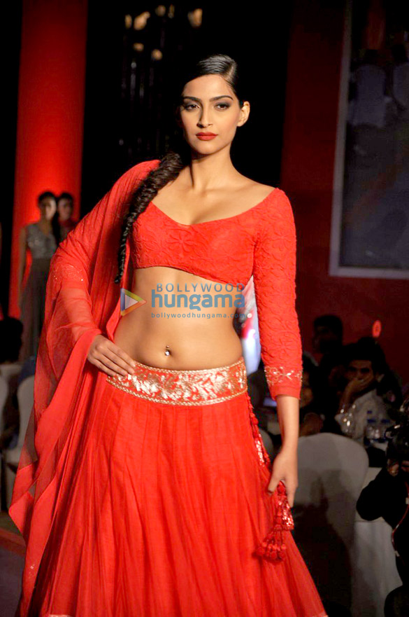 sonam walks the ramp for manish malhotra at the launch of colgate visible white 4