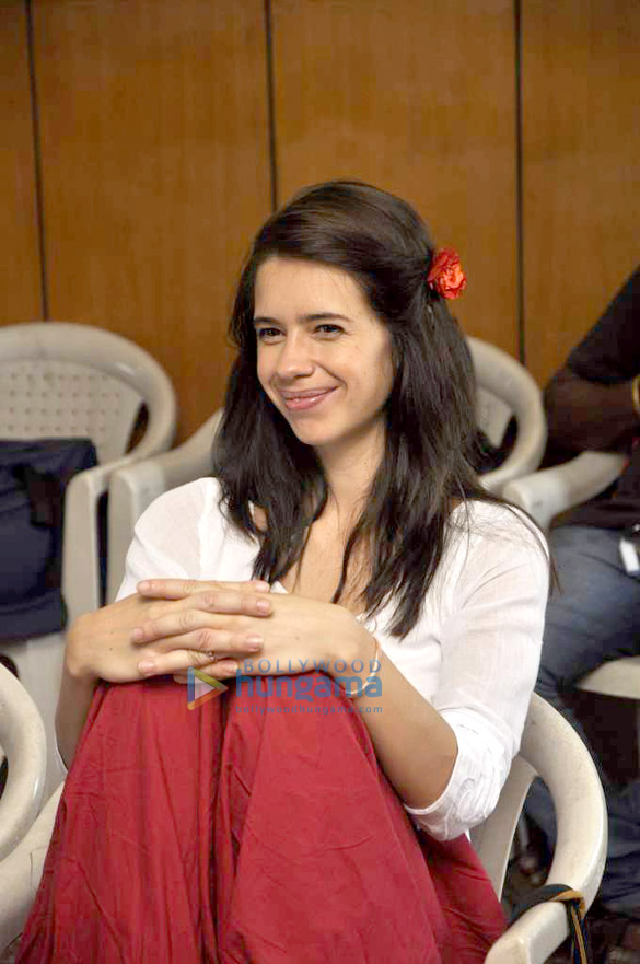 kalki snapped at the drama school mumbai 3