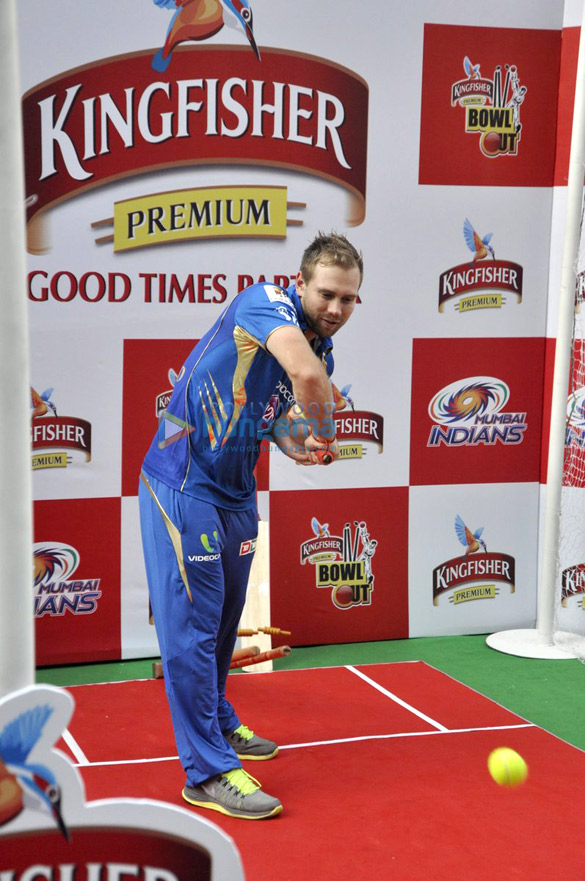 mumbai indians players at the kingfisher bowl out event 9