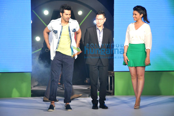 varun dhawan parineeti chopra launch wechat in india 4