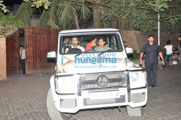 ranbir ayan snapped in bandra 6