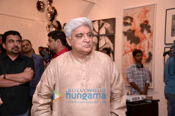 monica dogra and javed akhtar at resist art installations 6