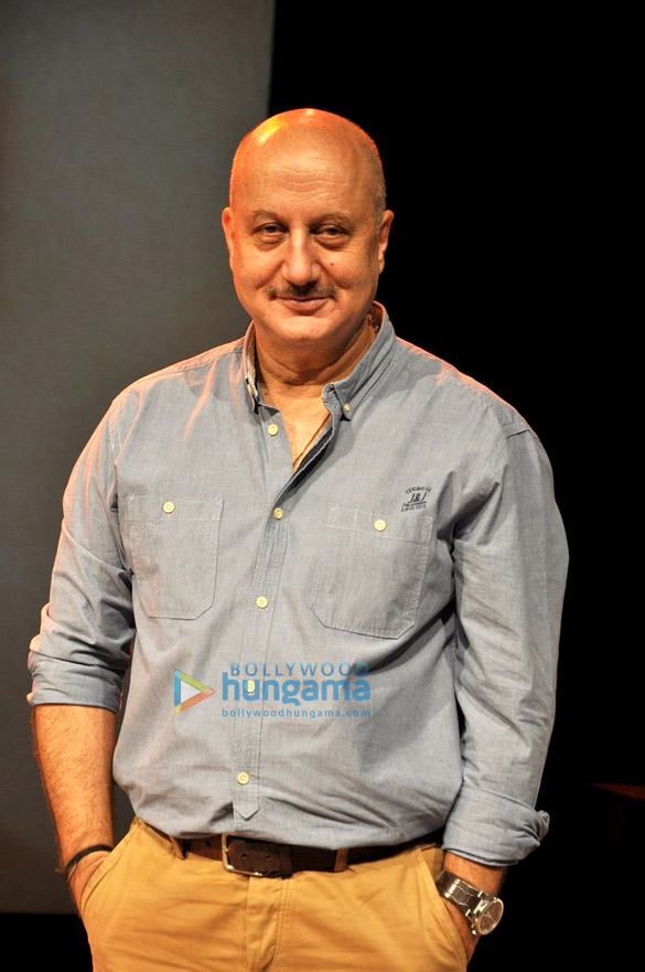 300th show of anupam khers play kucch bhi ho sakta hai 5