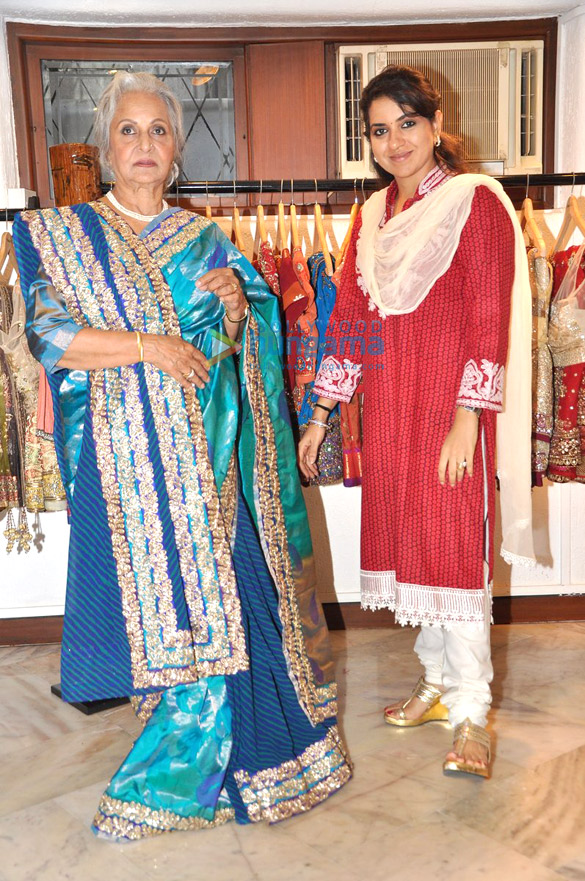 shaina nc designs for waheeda rehman 2