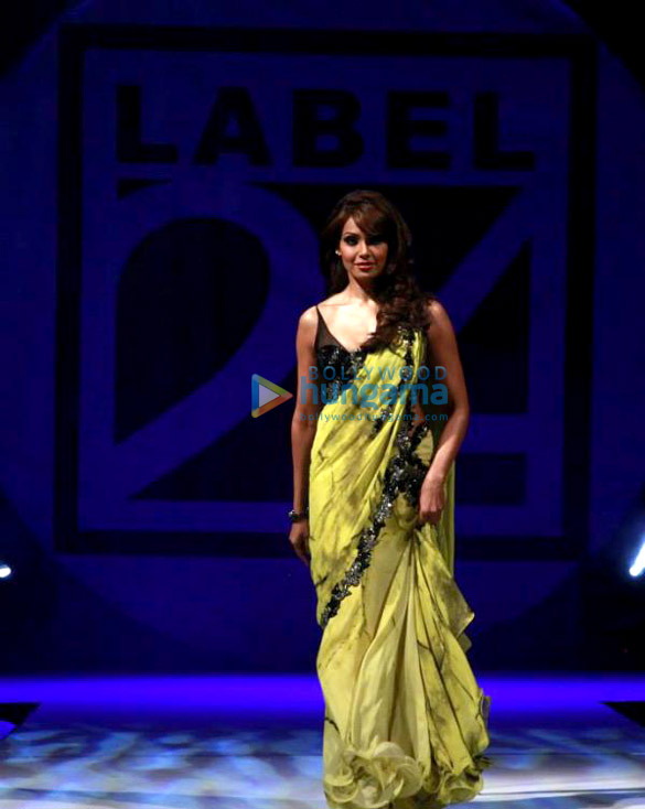 Bipasha Basu walks the ramp at Archana Kochhar’s Label 24 fashion show