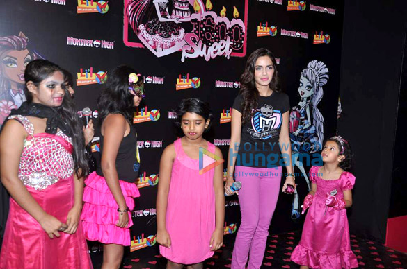 shazahn padamsee at monster high launch with planet m 4