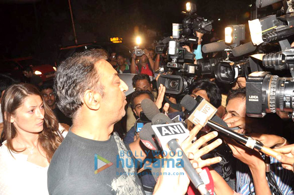 vindu dara singh released on bail 2