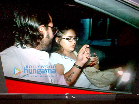 saif ali khan snapped with daughter sara outside pali bhavan 3