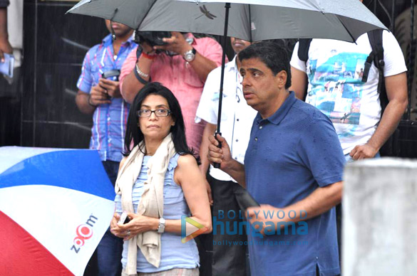 bollywood pays homage to priyanka chopras dad 27