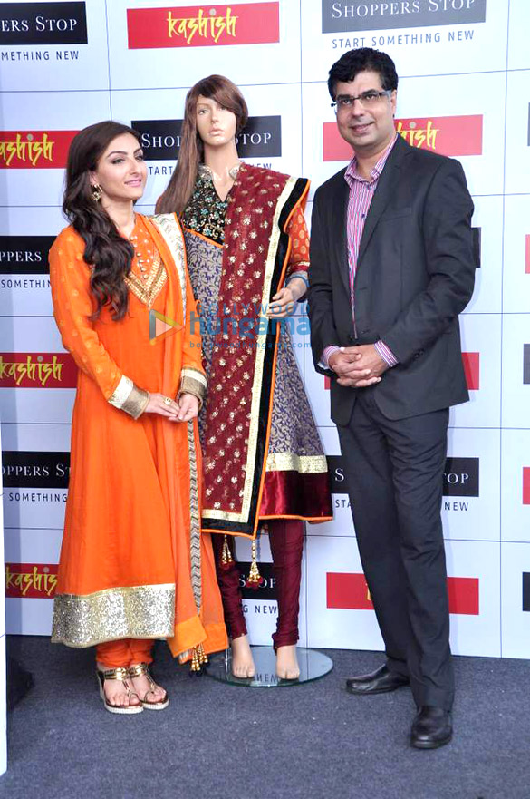 soha launches shoppers stops salwaar kameez kurti fest 3