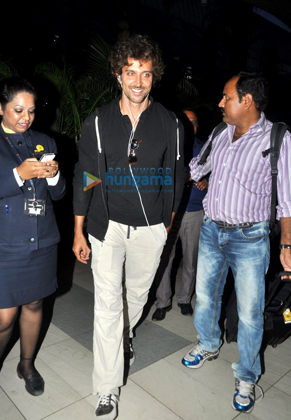 hrithik roshan arrives after unveiling the first look of krrish 3 5