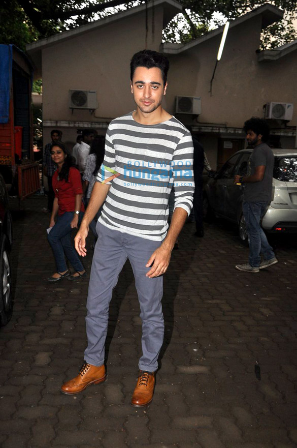 imran khan anushka sharma snapped during bru golds photoshoot 7
